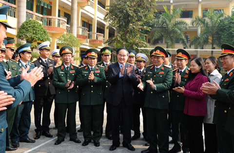 ບັນດາການເຄື່ອນໄຫວສະເຫຼີມສະຫຼອງ70ປີແຫ່ງວັນສ້າງຕັ້ງກອງທັບປະຊາຊົນຫວຽດນາມ