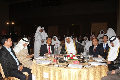 ທ່ານຮອງນາຍົກ ລັດຖະມົນຕີຫວຽດນາມ ຫງວຽນຊວນຟຸກ ຢ້ຽມຢາມ Qatar ຢ່າງເປັນທາງການ