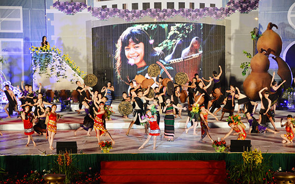 ອັດປີທ່ອງທ່ຽວແຫ່ງຊາດໄຕງວຽນ-ດາລາດ2014