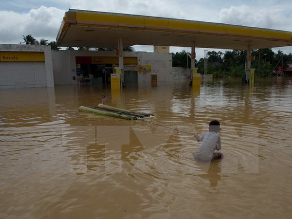 ໂທລະເລກຢື້ຢາມຖາມຂ່າວກ່ຽວກັບເຫດນ້ຳຖ້ວມຄັ້ງປະຫວັດສາດຢູ່ທາງທິດຕາເວັນອອກສ່ຽງເໜືອມາເລເຊຍ
