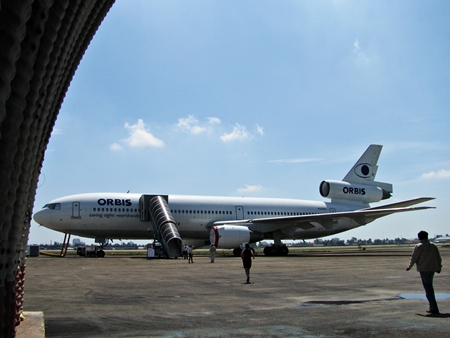 ອົງການ Orbis ອຸປະຖຳກວ່າ 4,4 ຕື້ດົງ ເບິ່ງແຍງຕາໃຫ້ປະຊາຊົນ ເທື່ອທຽນເຫ້ວ