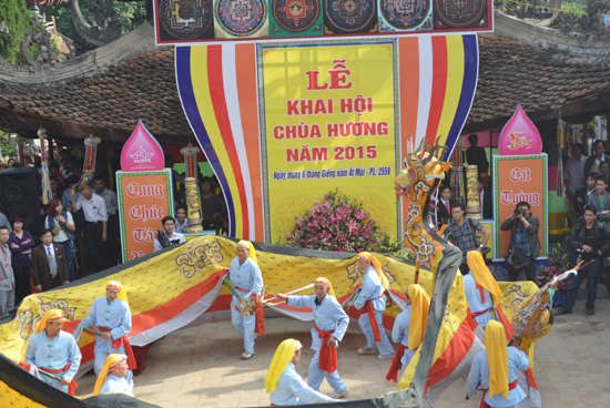 ໄຂບັນດາງານບຸນໃຫຍ່ຢູ່ຮ່າໂນ້ຍ