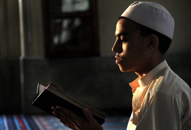 ອົດຕະລິດຮັບຮອງເອົາຮ່າງກົດໝາຍກ່ຽວກັບສາສະຫນາອິດສະລາມ