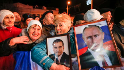 ງານໂຮມຊຸມນຸມສະເຫຼີມສະຫຼອງ1ປີແຫ່ງວັນແຫຼມCrimeaໂຮມເຂົ້າລັດເຊຍ