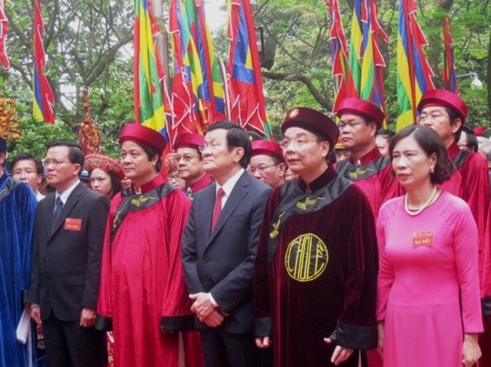 ປະທານປະເທດຫວຽດນາມ ເຈືອງເຕີ້ນຊາງ ເຂົ້າຮ່ວມພິທີໄຫວ້ບູຊາບັນດາເຈົ້າຊີວິດຮຸ່ງ