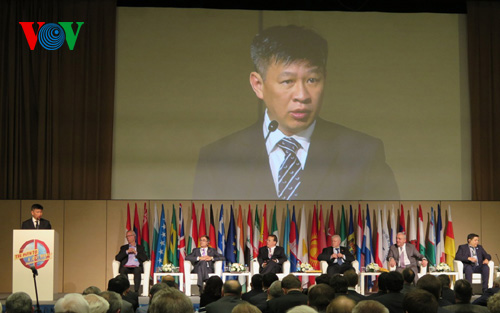 ພັກກອມມູນິດຫວຽດນາມຊຸກຍູ້ການພົວພັນກັບບັນດາພັກການເມືອງ ສະຫະພັນລັດເຊຍ