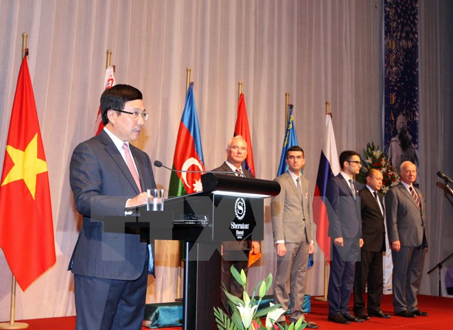 ສະເຫຼີມສະຫຼອງ70ປີແຫ່ງໄຊຊະນະໃນສົງຄາມປົກປັກຮັກສາປະເທດຊາດທີ່ຍິ່ງໃຫຍ່