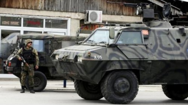 NatoແລະEUຮຽກຮ້ອງບັນດາຝ່າຍປະທະກັນຢູ່Macedoniaຕ້ອງລະງັບໃຈ