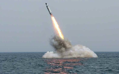 ສປປເກົາຫຼີເຝິກຊ້ອມຍີງລູກປືນໃຫຍ່ແທ້ໃນມື້ທີ 2 ຢ່າງລຽນຕິດ