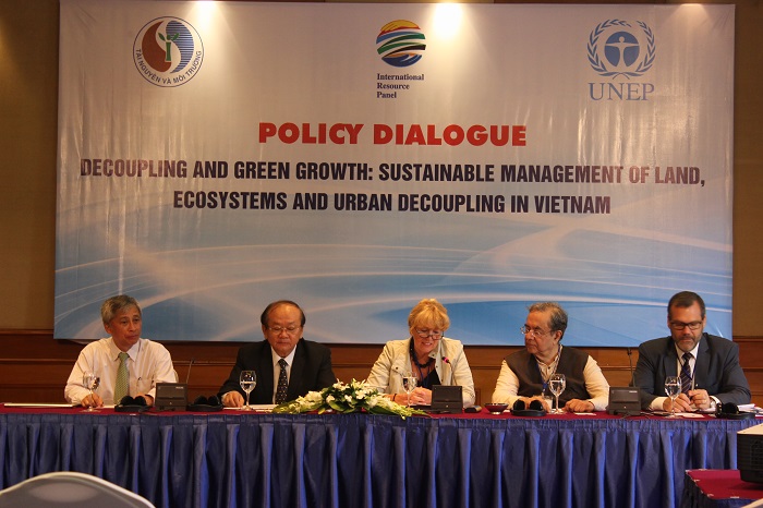 ຄຸ້ມຄອງບັນດາແຫຼ່ງຊັບພະຍາກອນທຳມະຊາດຢູ່ຫວຽດນາມແບບຍືນຍົງ