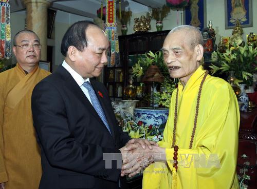 ພັກ,ລັດຍາມໃດກໍເຄົາລົບແລະຮັບປະກັນສິດເສລີໃນການເຊື່ອຖືສາສະຫນາຂອງປະຊາຊົນ