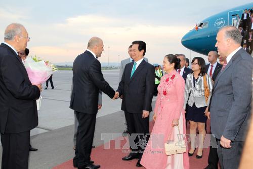 ນາ​ຍົກ​ລັດ​ຖະ​ມົນ​ຕີ​ສິ້​ນ​ສຸດ​ການ​ຢ້ຽມ​ຢາມ​ບຸນ​ກາ​ຣີ​ຢ່າງ​ເປັນ​ທາງ​ການ