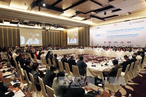 ນາຍົກລັດຖະມົນຕີ ຫງວຽນເຕິ໋ນຢຸງ: ຫວຽດນາມຈະປະຕິບັດບັນດາສັນຍາການຄ້າຢ່າງເຂັ້ມງວດ