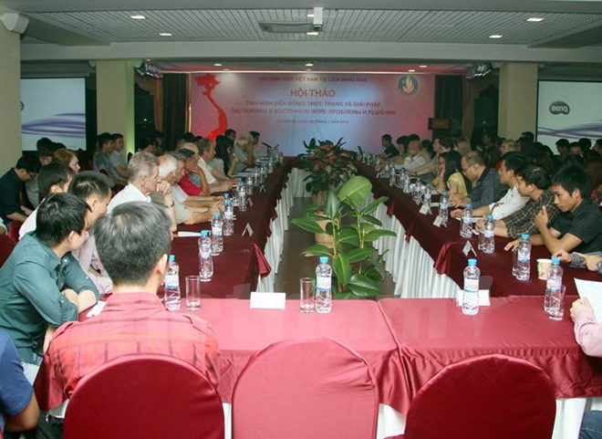 ນັກສຶກສາຫວຽດນາມຢູ່ລັດເຊຍອວ່າຍຫນ້າເມືອຫາທະເລໝູ່ເກາະບ້ານເກີດເມືອງນອນ