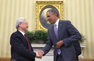 ສື່ມວນຊົນສາກົນໃຫ້ຂ່າວການຢ້ຽມຢາມອາເມລິກຂອງເລຂາທິການໃຫຍ່ຫງວຽນຟູ໋ຈ້ອງຢ່າງລະອຽດ