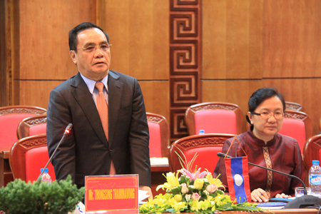 ທ່ານນາຍົກລັດຖະມົນຕີທອງສິງທຳມະວົງຢ້ຽມຢາມແລະເຮັດວຽກຢູ່ແຂວງດ້ຽນບຽນ