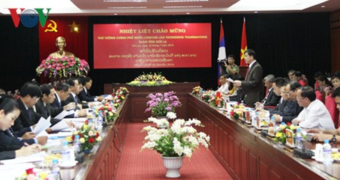 ນາຍົກລັດຖະມົນຕີລາວຢ້ຽມຢາມແລະເຮັດວຽກຢູ່ແຂວງເຊີນລາ