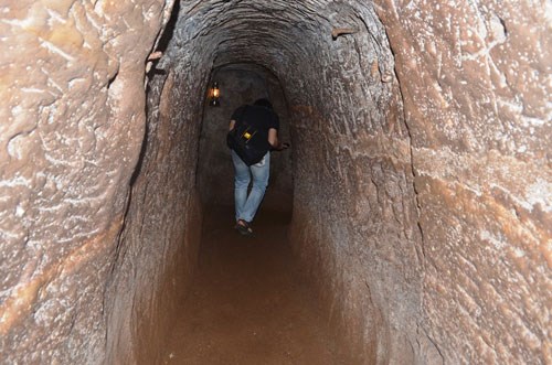 ອຸໂມງໃຕ້ດິນ ຫວີ້ງມົກ - ປູຊະນີຍະສະຖານປະຫວັດສາດປະຕິວັດຂອງຫວຽດນາມ