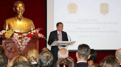 ສະເຫລີມສະຫລອງ70ປີແຫ່ງວັນມູນເຊື້ອຂອງຕຳຫລວດປະຊາຊົນຫວຽດນາມຢູ່ຝລັ່ງ