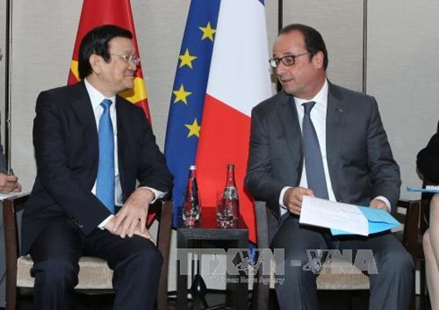 ຫວຽດນາມແລະຝລັ່ງເພີ່ມທະວີການຮ່ວມມືກ່ຽວກັບຍຸດທະສາດປ້ອງກັນຄວາມສະຫງົບ,ປ້ອງກັນຊາດ,ເສດຖະກິດ