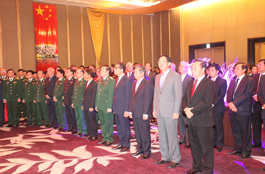 ສະເຫີຼິມສະຫຼອງ66ປີແຫ່ງວັນສ້າງຕັ້ງປະເທດສາທາລະນະລັດປະຊາຊົນຈີນ