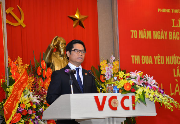 ປຸກລະດົມຂະບວນການແຂ່ງຂັນຮັກຊາດໃນກຸ່ມວິສາຫະກິດ,ນັກທຸລະກິດທົ່ວປະເທດ