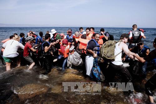 EUຮັບຮອງເອົາແຜນການແກ້ໄຂສະພາບຂະບວນຄົນອົບພະຍົບຜ່ານBalkan