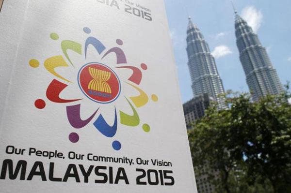 ກອງປະຊຸມຂັ້ນສູງອາຊຽນ27ອອກຖະແຫຼງການກົວລາລຳເປີ2015ກ່ຽວກັບການສ້າງຕັ້ງປະຊາຄົມອາຊຽນ