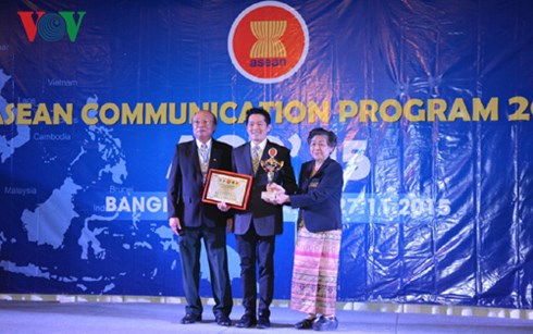 ເຊີດຊູນັກທຸລະກິດ,ວິສາຫະກິດດີເດັ່ນຂອງອາຊຽນ