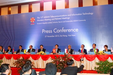 ສິ້ນສຸດກອງປະຊຸມລັດຖະມົນຕີໂທລະຄົມມະນາຄົມແລະເຕັກໂນໂລຊີຂໍ້ມູນຂ່າວສານອາຊຽນ