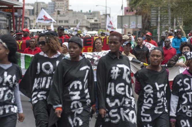 ຊາວໂລກນັບພັນໆຄົນເຂົ້າຮ່ວມການແຫ່ຂະບວນປະທ້ວງຕ້ານການປ່ຽນແປງຂອງດິນຟ້າອາກາດ