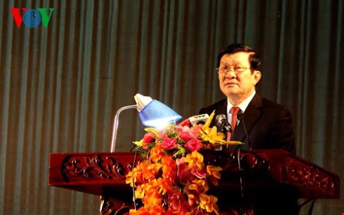 ສະເຫຼີມສະຫຼອງ70ປີແຫ່ງວັນສ້າງຕັ້ງກຳລັງປະກອບອາວຸດທະຫານເຂດ9(10/12/1945-10/12/2015)