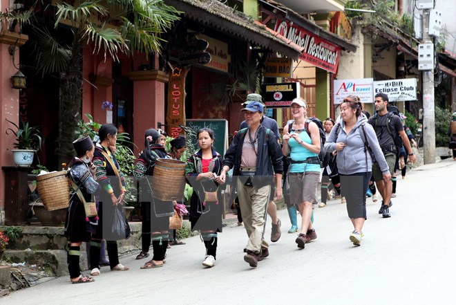 ກອງປະຊຸມສຳມະນາກ່ຽວກັບລາຍການປີທ່ອງທ່ຽວແຫ່ງຊາດປີ 2017-ໄຕບັກ- ລາວກາຍ