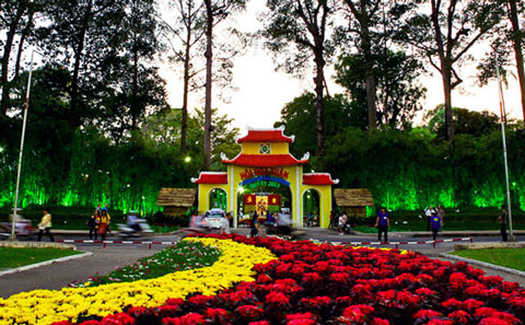 ງານບຸນດອກໄມ້ລະດູບານໃໝ່ປີວອກ2016ຢູ່ນະຄອນໂຮ່ຈິມິນ