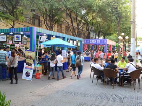 ຖະໜົນປື້ມນະຄອນໂຮ່ຈີມິນເລີ່ມເຄື່ອນໄຫວຢ່າງເປັນທາງການແຕ່ວັນທີ9/1