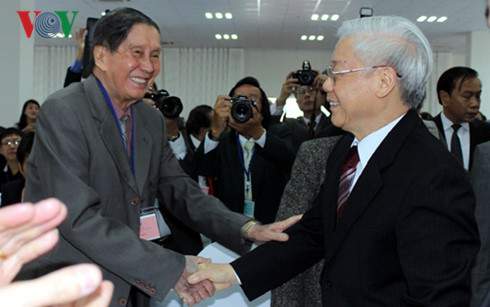 ເລຂາທິການໃຫຍ່ເຂົ້າຮ່ວມກອງປະຊຸມໃຫຍ່ສະຫະພັນບັນດາສະມາຄົມວັນນະຄະດີສິລະປະຫວຽດນາມຊຸດທີ9