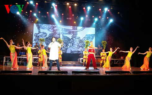 ການເຄື່ອນໄຫວຟົດຟື້ນຫລາຍຢ່າງເພື່ອຂ່ຳນັບຊົມເຊີຍກອງປະຊຸມໃຫຍ່ຄັ້ງທີ12ຂອງພັກ