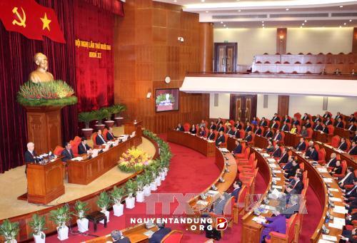 ກອງປະຊຸມໃຫຍ່ຄັ້ງທີ12ຂອງພັກປຶກສາຫາລືບັນດາເອກະສານແລະຮັບຟັງບັນດາບົດທາບທາມຄວາມເຫັນ