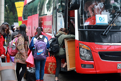 ການເຄື່ອນໄຫວຕ່າງໆເບິ່ງແຍງດູແລບຸນເຕັດໃຫ້ຄົນທຸກຍາກ