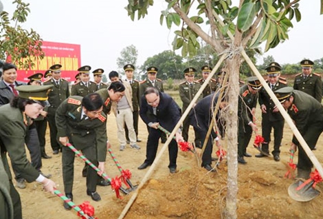 ທ້ອງຖິ່ນຕ່າງໆຈັດຕັ້ງງານບຸນປູກຕົ້ນໄມ້ເນື່ອງໃນໂອກາດບຸນປີໃໝ່ປະຈຳຊາດປີວອກ2016