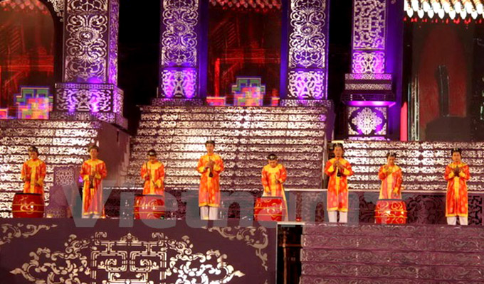 ຄະນະສິລະປະສາກົນ20ຄະນະຂອງ15ປະເທດເຂົ້າຮ່ວມFestivalເຫ້ວ2016