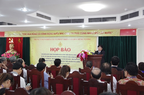 ສະເໝີຕົວສູນຄົ້ນຄວ້າແລະພັດທະນາວັດທະນະທຳຮຸ່ງເວືອງ