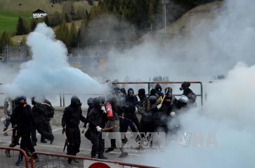 ສະຫະປະຊາຊາດຮຽກຮ້ອງອີຢູມີການປ່ຽນແປງໃນນະໂຍບາຍກ່ຽວກັບຄົນລີ້ໄພ