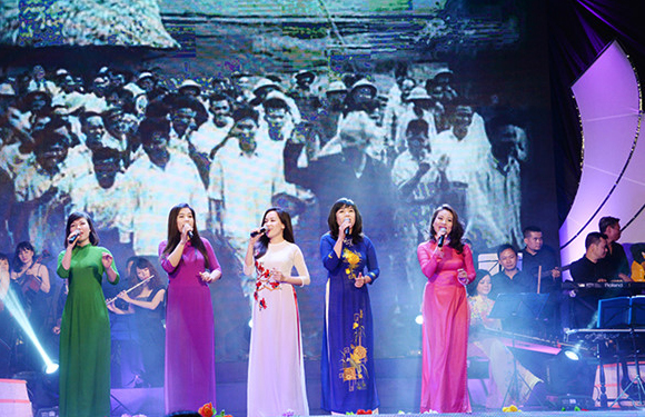 ການເຄື່ອນໄຫວສະເຫຼີມສະຫຼອງ126ປີຄົບຮອບວັນຄ້າຍວັນເກີດປະທານໂຮ່ຈີມິນ