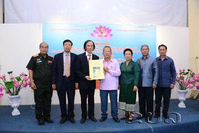 ການເຄື່ອນໄຫວສະເຫລີມສະຫລອງ126ປີແຫ່ງວັນຄ້າຍວັນເກີດປະທານໂຮ່ຈິມີນຢູ່ບັນດາປະເທດ