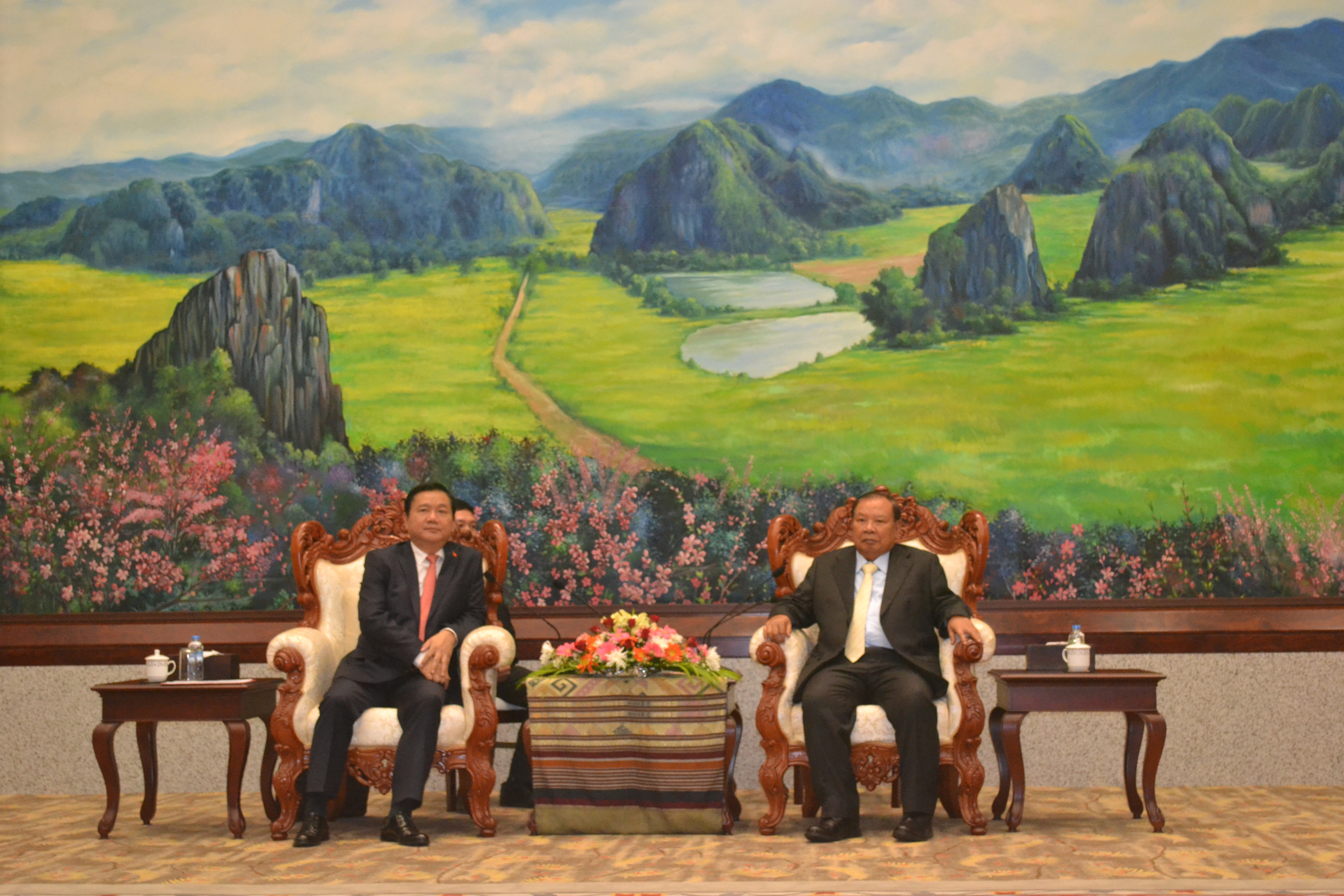 ເພີ່ມທະວີການຮ່ວມມືລະຫວ່າງນະຄອນໂຮ່ຈີມິນກັບບັນດາທ້ອງຖິ່ນຂອງລາວ