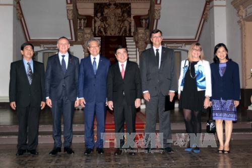 ຊຸກຍູ້ກາລະໂອກາດຮ່ວມມືລະຫວ່າງນະຄອນໂຮ່ຈິມິນກັບລັດພາກໃຕ້ອົດສະຕາລີ