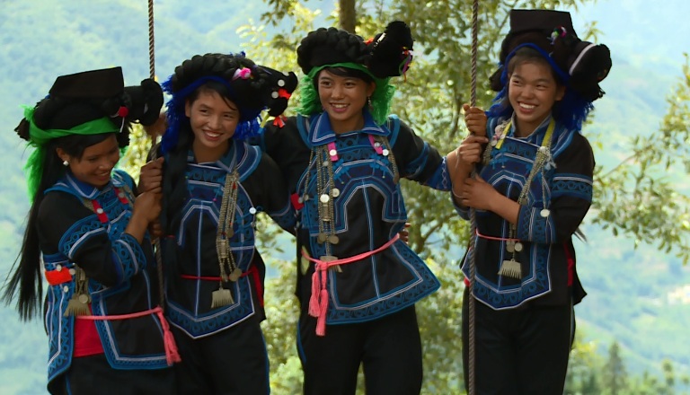 ຈຸດພິເສດສະເພາະໃນຊຸດອາພອນຂອງຊາວເຜົ່າຮ່າຍີ່