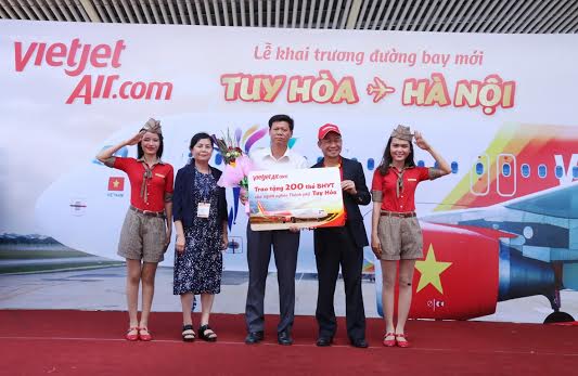 Vietjet Air ເປີດສາຍການບິນຕູຍຮ່ວາ-ຮ່າໂນ້ຍແລະກົງກັນຂ້າມ