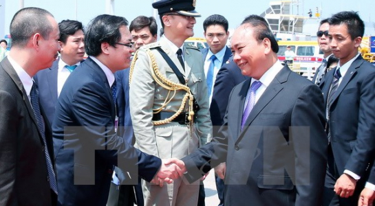 ນາຍົກລັດຖະມົນຕີຫວຽດນາມ ຫງວຽນຊວນຟຸກ ຢ້ຽມຢາມເຂດປົກຄອງພິເສດ ຮົງກົງ